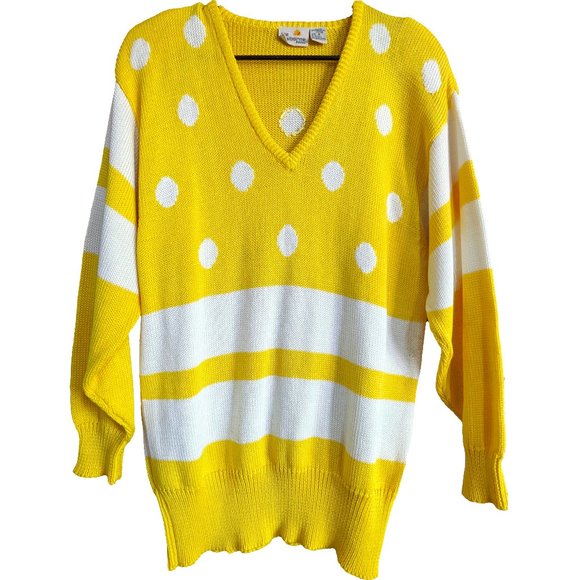 Liz Claiborne Sweaters - Vintage Liz Claiborne V-Neck Sweater